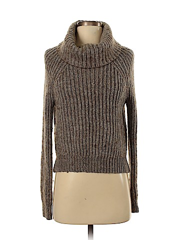 Forever 21 Pullover Sweater (view 1)