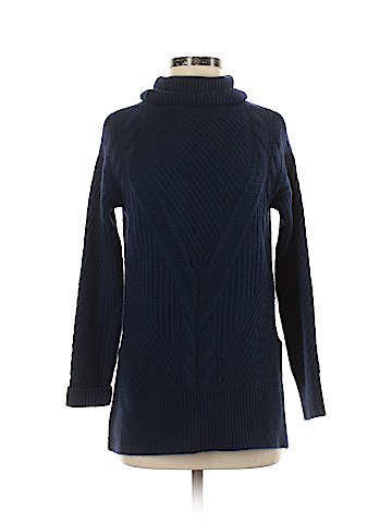 Neiman Marcus Cashmere Pullover Sweater (view 1)