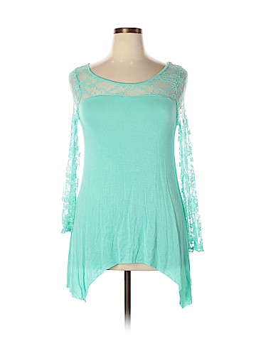 Poliana Plus Long Sleeve Top (view 1)