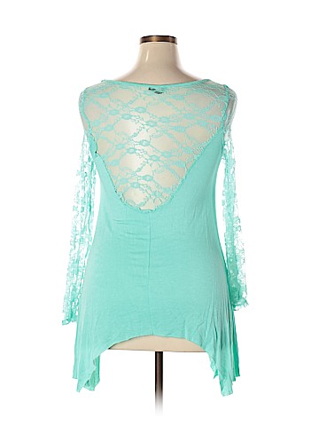 Poliana Plus Long Sleeve Top (view 2)