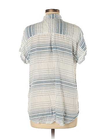 American Eagle Outfitters Short Sleeve Button-Down Shirt (view 2)