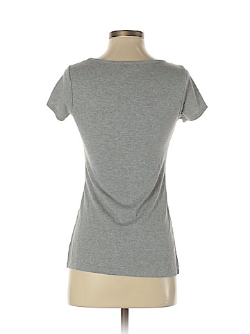 Charlotte Russe Short Sleeve T-Shirt (view 2)