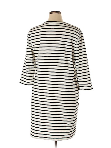 Old Navy Casual Dress (view 2)