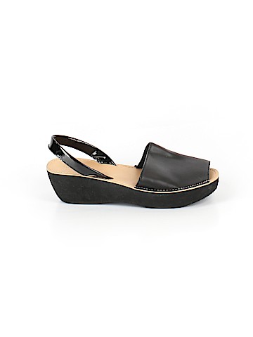 Kenneth Cole REACTION Wedges (view 1)
