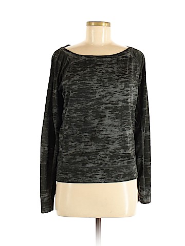 Nike Long Sleeve T-Shirt (view 1)