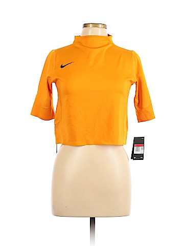 Nike Active T-Shirt (view 1)