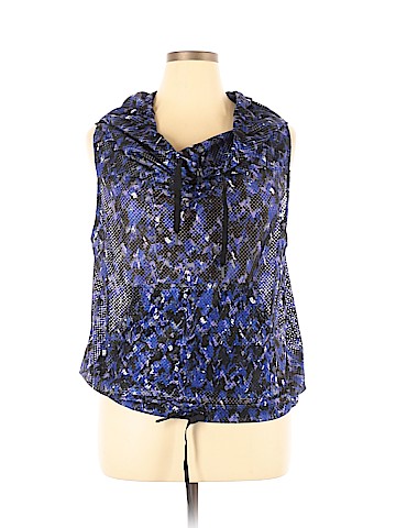 Demi Lovato Fabletics Jacket (view 1)