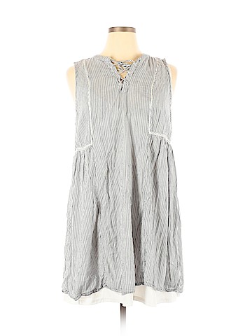 Old Navy Casual Dress (view 1)