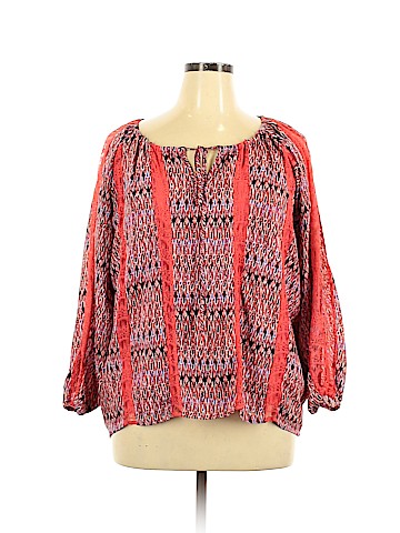 Hot In Hollywood Long Sleeve Top (view 1)