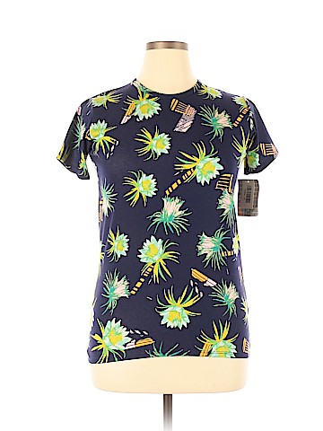 Lularoe Short Sleeve T-Shirt (view 1)