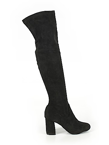 Lulu's Boots (view 1)