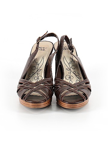 Hot Kiss Heels (view 2)