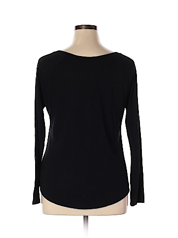 Old Navy Long Sleeve T-Shirt (view 2)