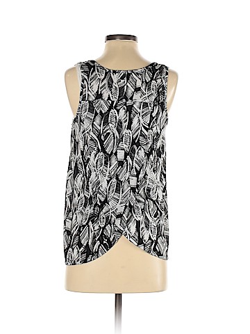 Everly Grey Sleeveless Top (view 2)