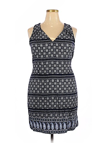 Old Navy Casual Dress (view 1)