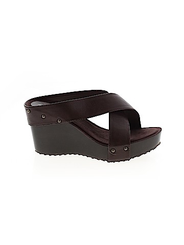 Agape Wedges (view 1)