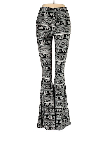 No Boundaries Casual Pants (view 1)