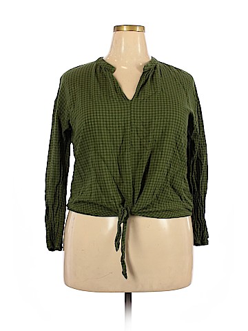 Universal Thread Long Sleeve T-Shirt (view 1)