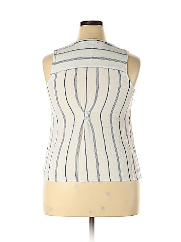 Market and Spruce Sleeveless Top (view 2)