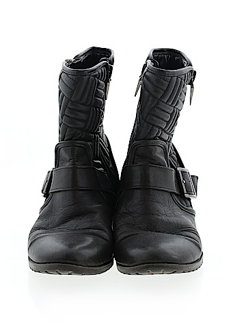 Calvin Klein Ankle Boots (view 2)
