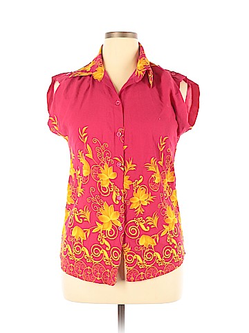 T-C Fashion Sleeveless Blouse (view 1)