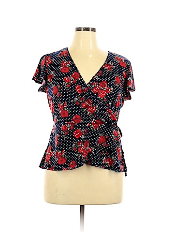 No Boundaries Short Sleeve Top (view 1)