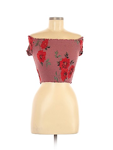 Kendall & Kylie Short Sleeve Top (view 1)