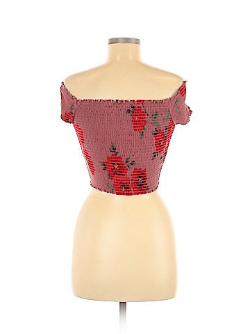 Kendall & Kylie Short Sleeve Top (view 2)