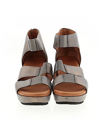 Gentle Souls Wedges (view 2)