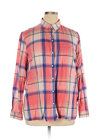 Old Navy Long Sleeve Button-Down Shirt (view 1)