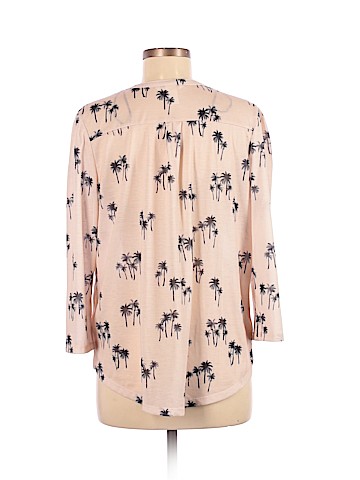 H&M 3/4 Sleeve Top (view 2)