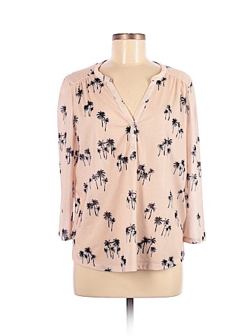 H&M 3/4 Sleeve Top (view 1)