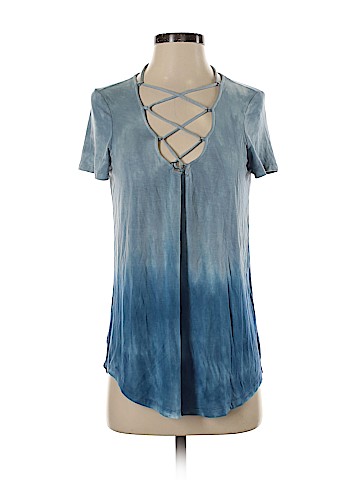 American Eagle Outfitters Short Sleeve Top (view 1)