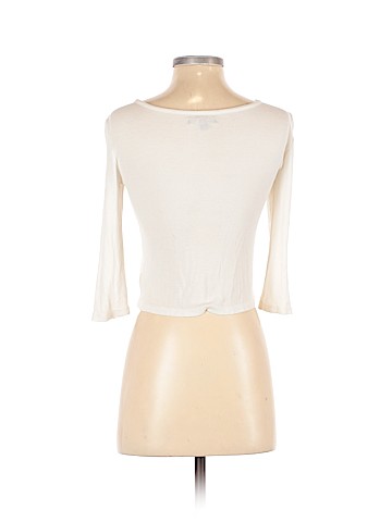 American Eagle Outfitters 3/4 Sleeve Top (view 2)
