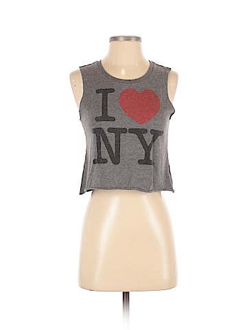 American Eagle Outfitters Sleeveless T-Shirt (view 1)