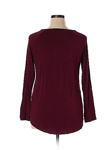 American Eagle Outfitters Long Sleeve T-Shirt (view 2)