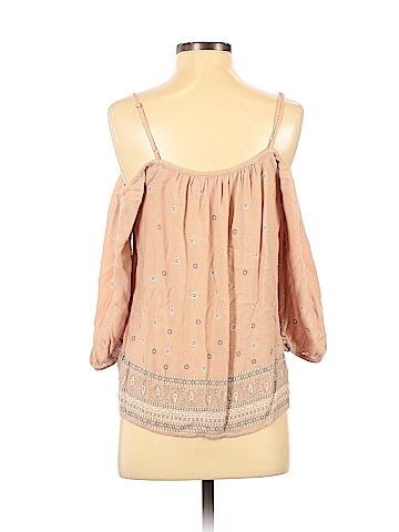 American Eagle Outfitters 3/4 Sleeve Blouse (view 2)