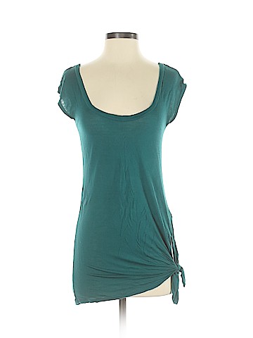 American Eagle Outfitters Sleeveless Top (view 1)