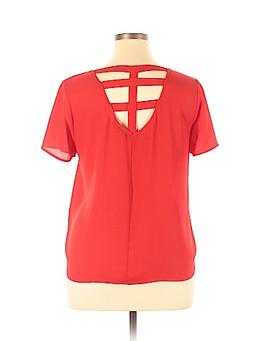 Lily White Short Sleeve Blouse (view 2)