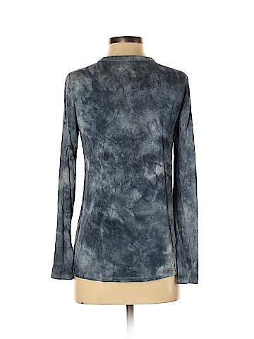 American Eagle Outfitters Long Sleeve Top (view 2)