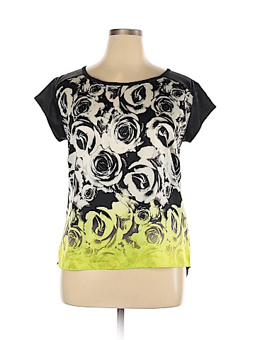 a.n.a. A New Approach Short Sleeve Blouse (view 1)