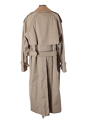 Burberry Vintage Trenchcoat (view 2)
