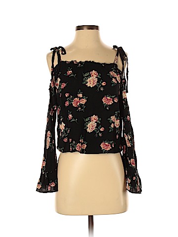 American Eagle Outfitters Long Sleeve Top (view 1)