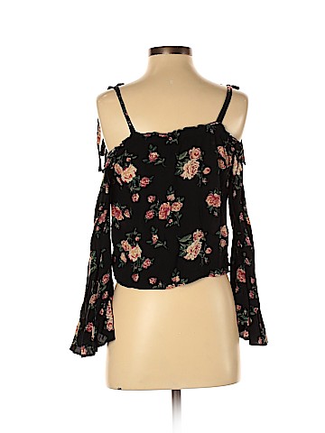 American Eagle Outfitters Long Sleeve Top (view 2)