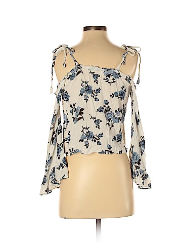 American Eagle Outfitters Long Sleeve Top (view 2)