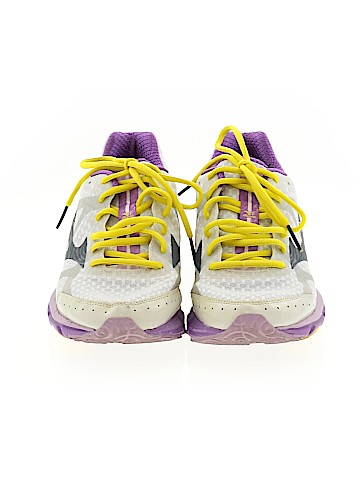 Mizuno Sneakers (view 2)