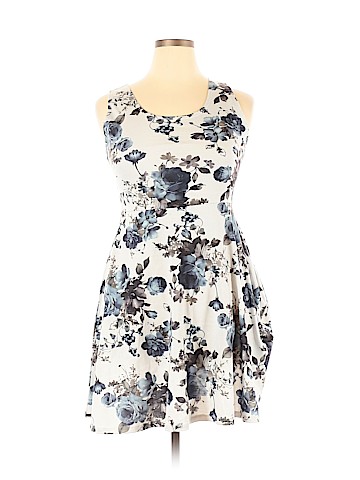 Tom's Ware Casual Dress (view 1)