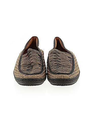 Bernie Mev Flats (view 2)