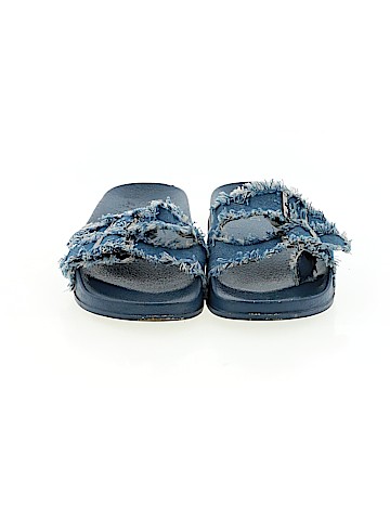 Nikki Flats (view 2)