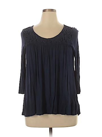 Lauren Conrad 3/4 Sleeve Top (view 1)